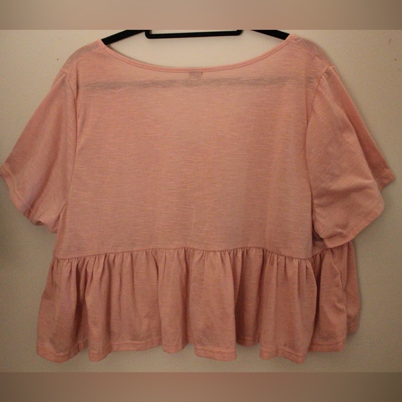 SHEIN Qutie Plus Peplum V Neck Tee - Picture 4 of 6